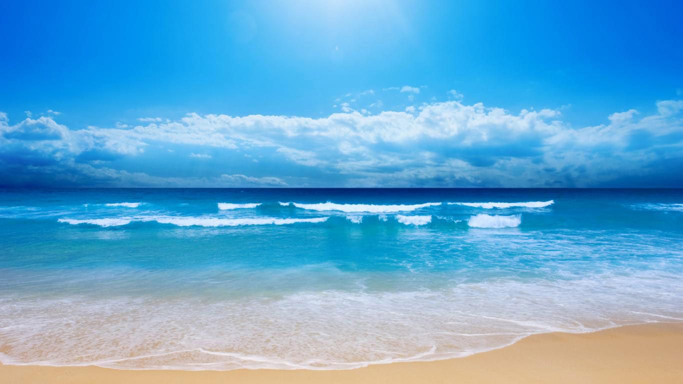 Oceano onde spiaggia cielo blu, 1366x768 HD, Desktop