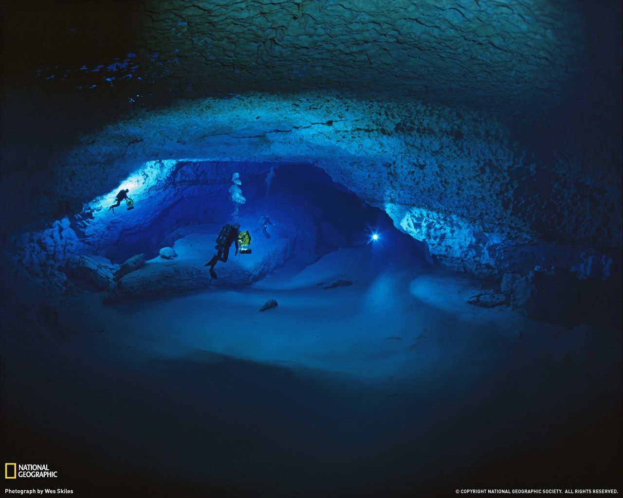 Sub in caverna sottomarina blu, 1280x1024 HD, Notebook Gaming