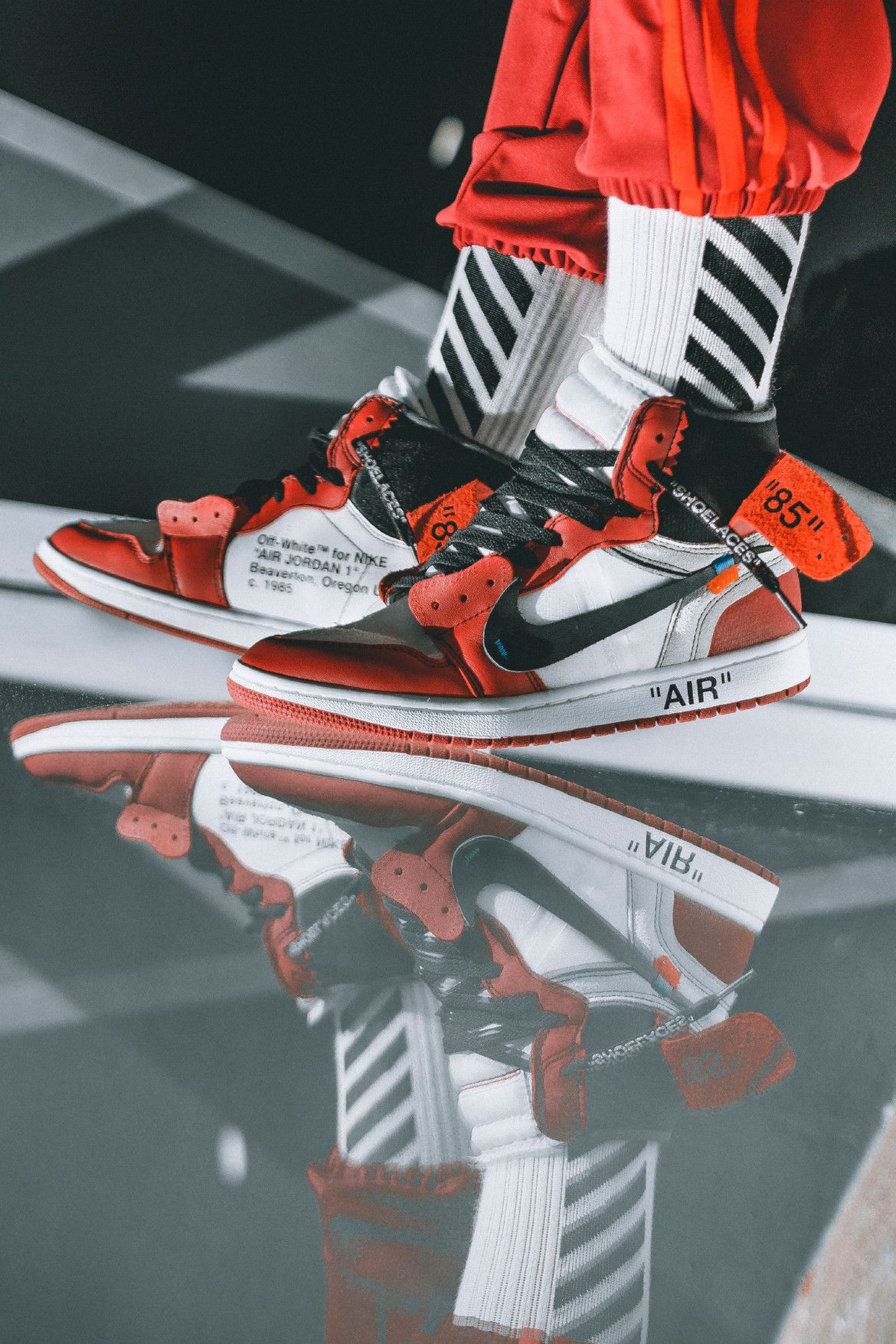 Off-White Air Jordan 1 sneaker, Nike, 736x1309 Full HD Verticale, iPhone Pro Max
