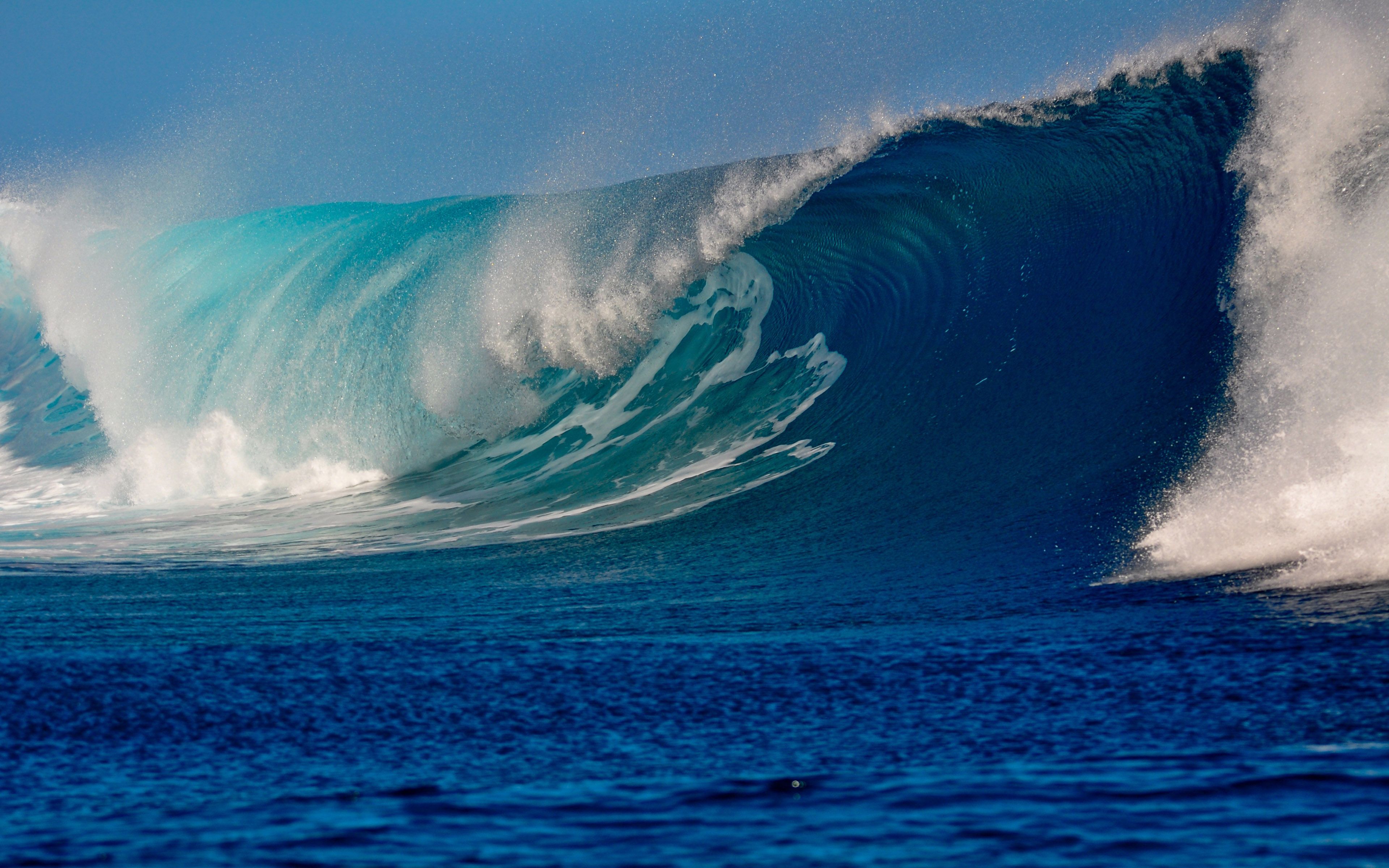 Onda oceanica blu gigante, 3840x2400 Ultra HD, Monitor 4K