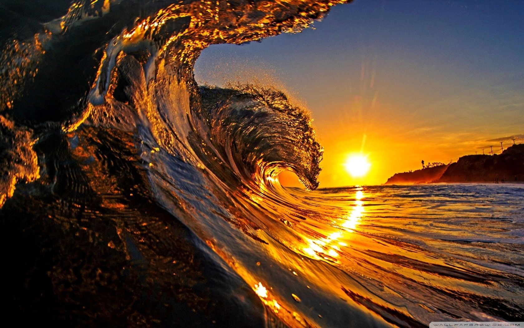 Onda al tramonto sul mare, 1680x1050 900p, Desktop