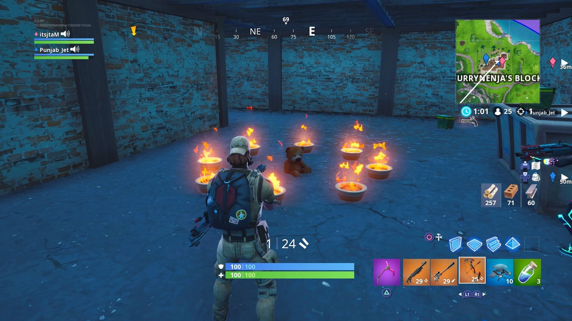 Personaggi clown Fortnite viola, 720x1280 Full HD Verticale, Smartphone