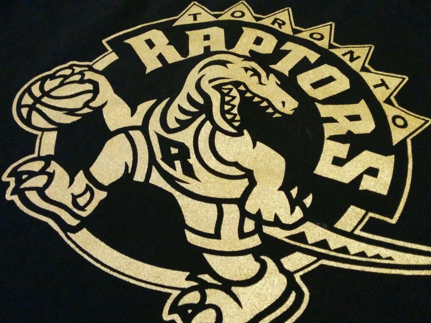 Logo Toronto Raptors oro, 1468x1101 720p, PC