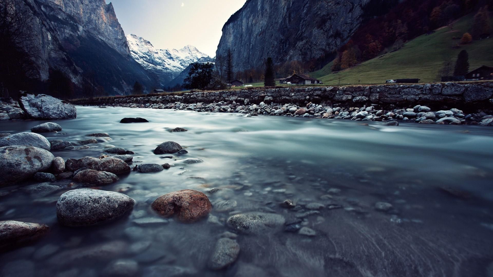 Fiume tra montagne innevate, 1920x1080 Full HD 1080p, Desktop