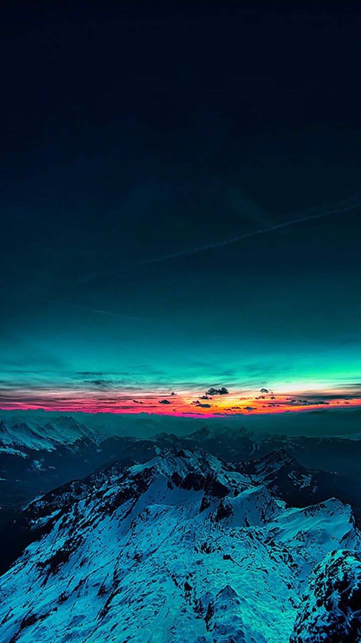 Montagne innevate al tramonto, 720x1280 Full HD Verticale, iPhone Air