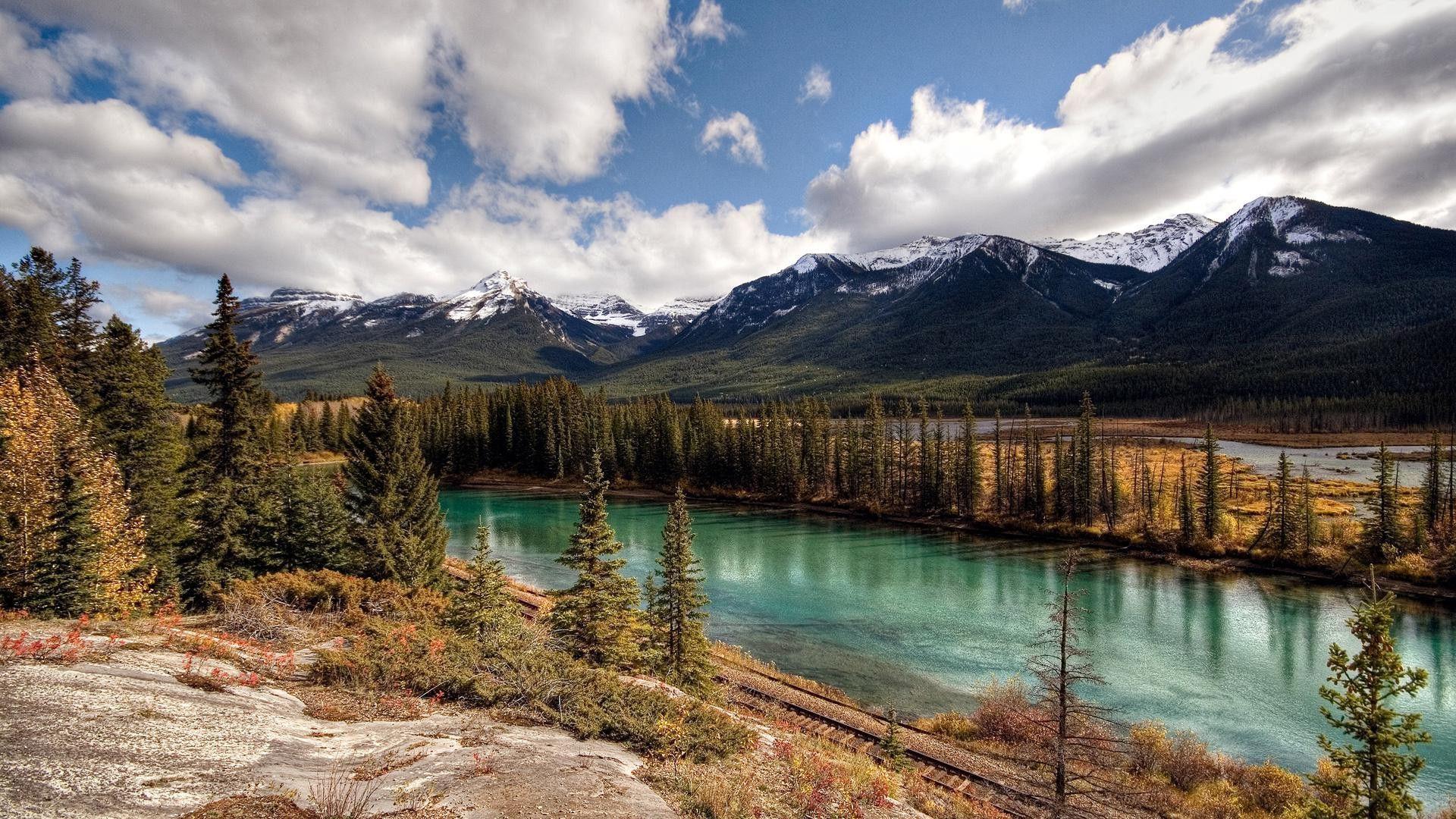 Fiume turchese e montagne innevate, 1920x1080 Full HD 1080p, PC