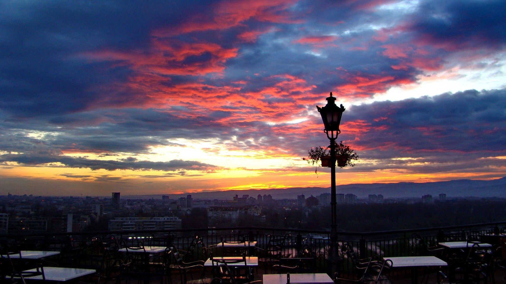 Tramonto città con lampione, 1920x1080 Full HD, PC Desktop