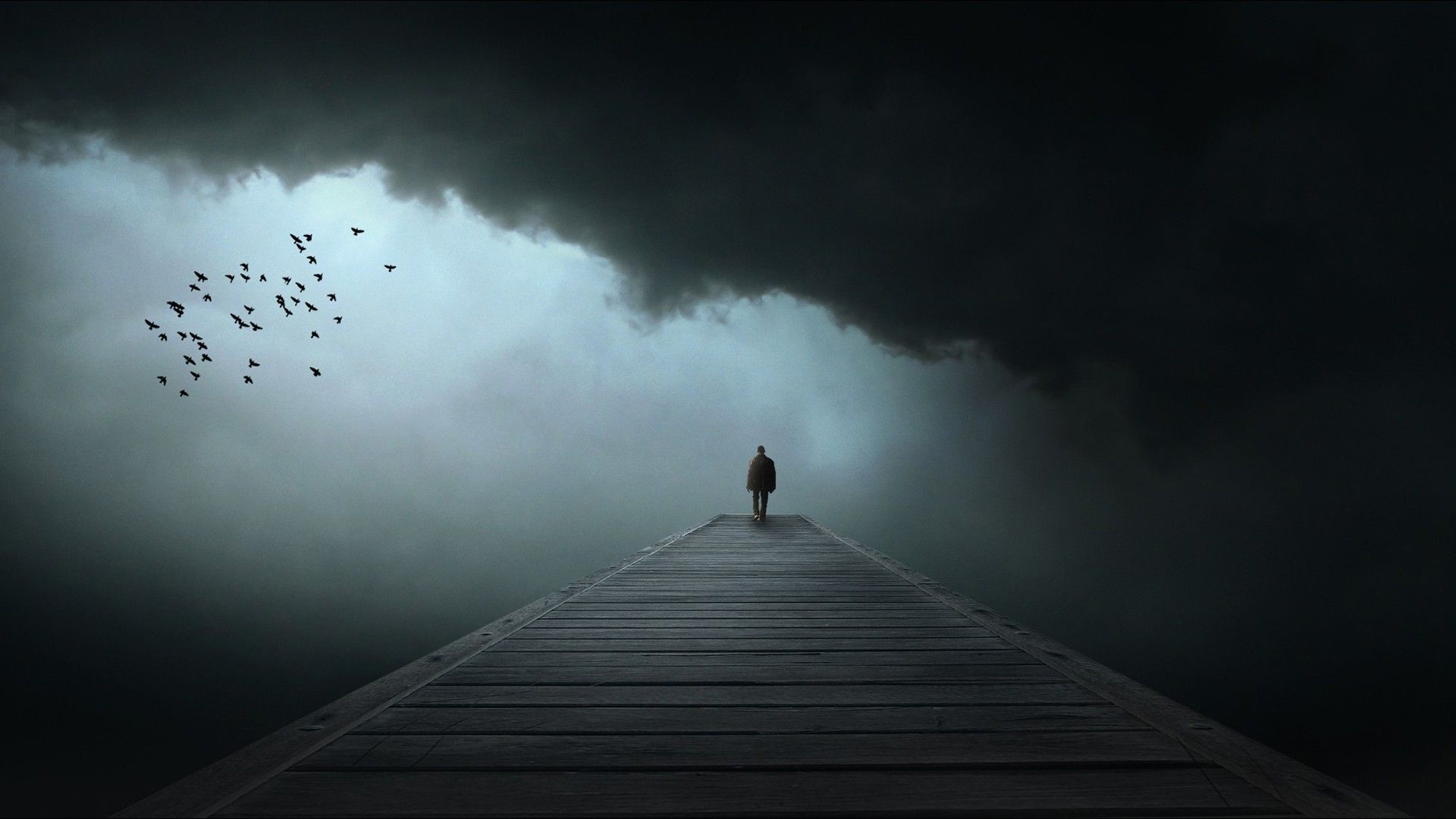 Figura solitaria su molo nebbioso, 1920x1080 Full HD 1080p, PC
