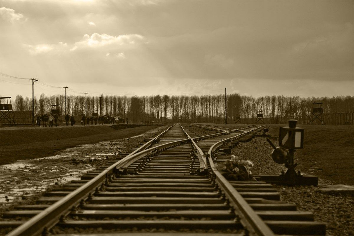 Binari ferroviari Auschwitz Birkenau, 1200x800 HD, PC