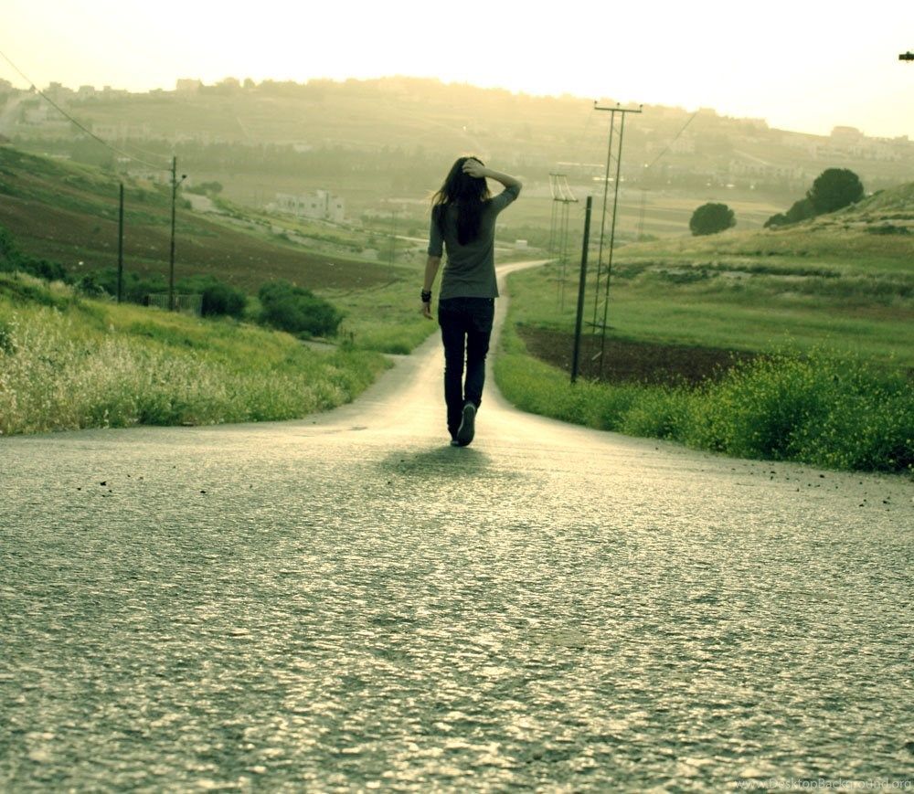 Ragazza sola su strada, 1000x869 HD, Laptop