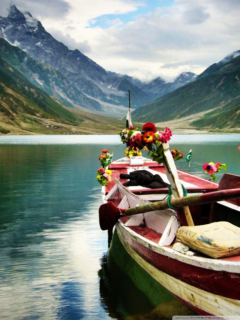Lago Saif ul Maluk Pakistan, 768x1024 Verticale, iPhone
