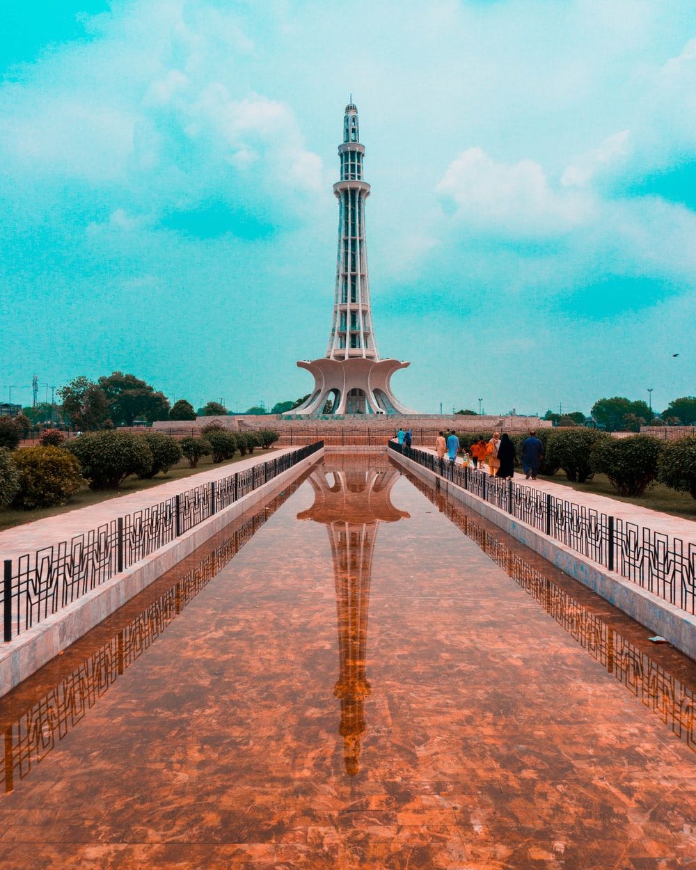 Minar-e-Pakistan monumento Lahore, 1000x1250 Full HD Verticale, iPhone Pro Max