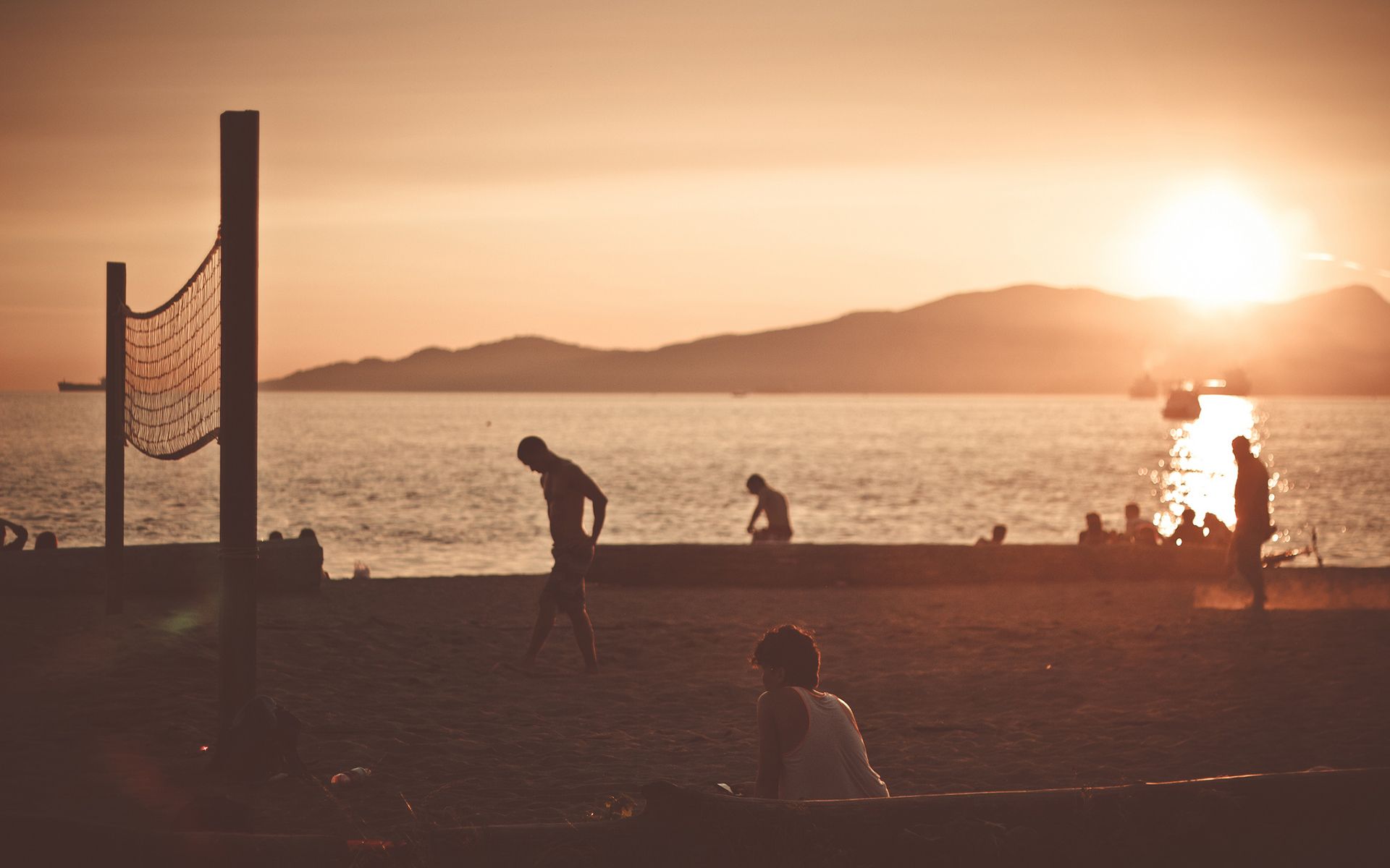 Beach volley al tramonto, 1920x1200 WUXGA, Monitor Gaming
