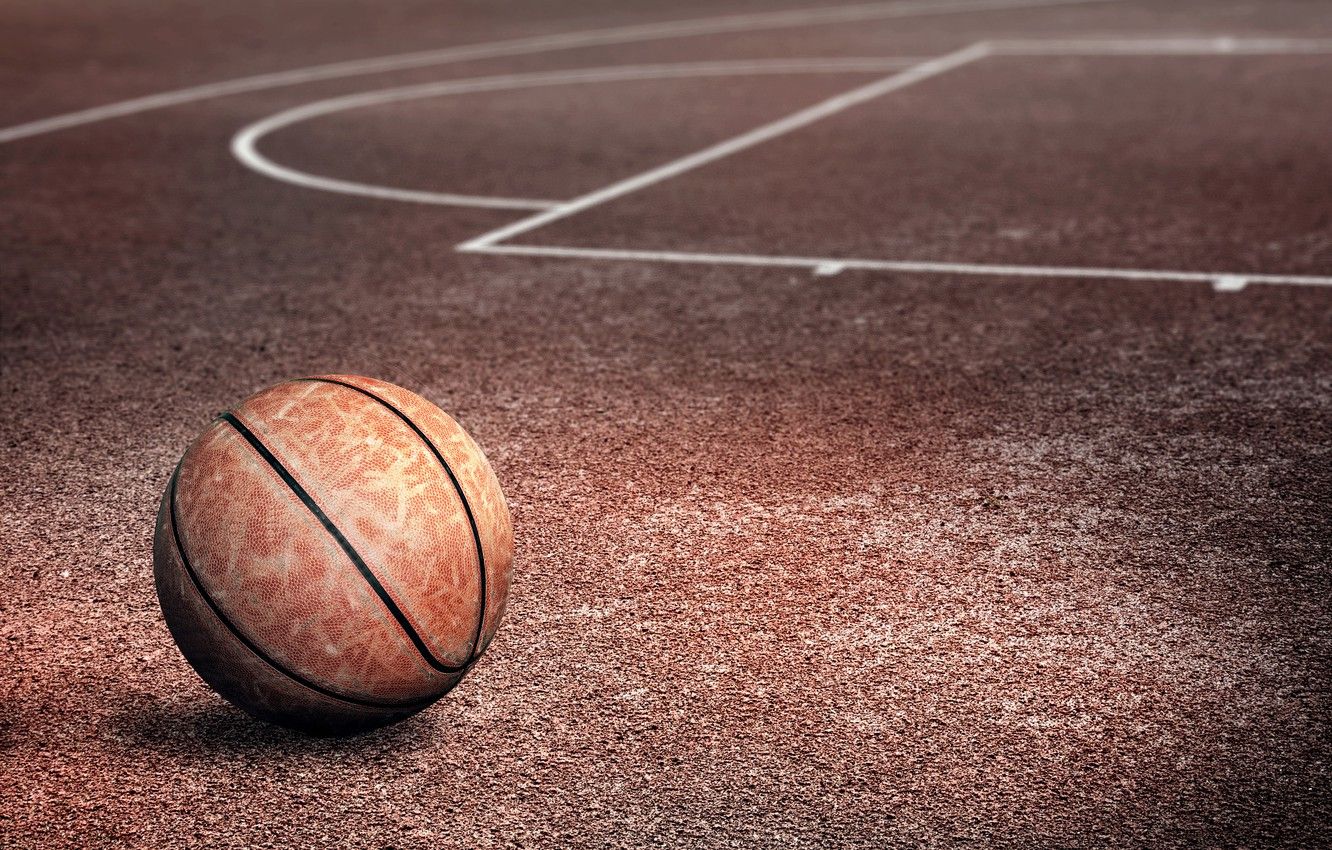 Pallone da basket su campo, 1332x850 HD, Desktop