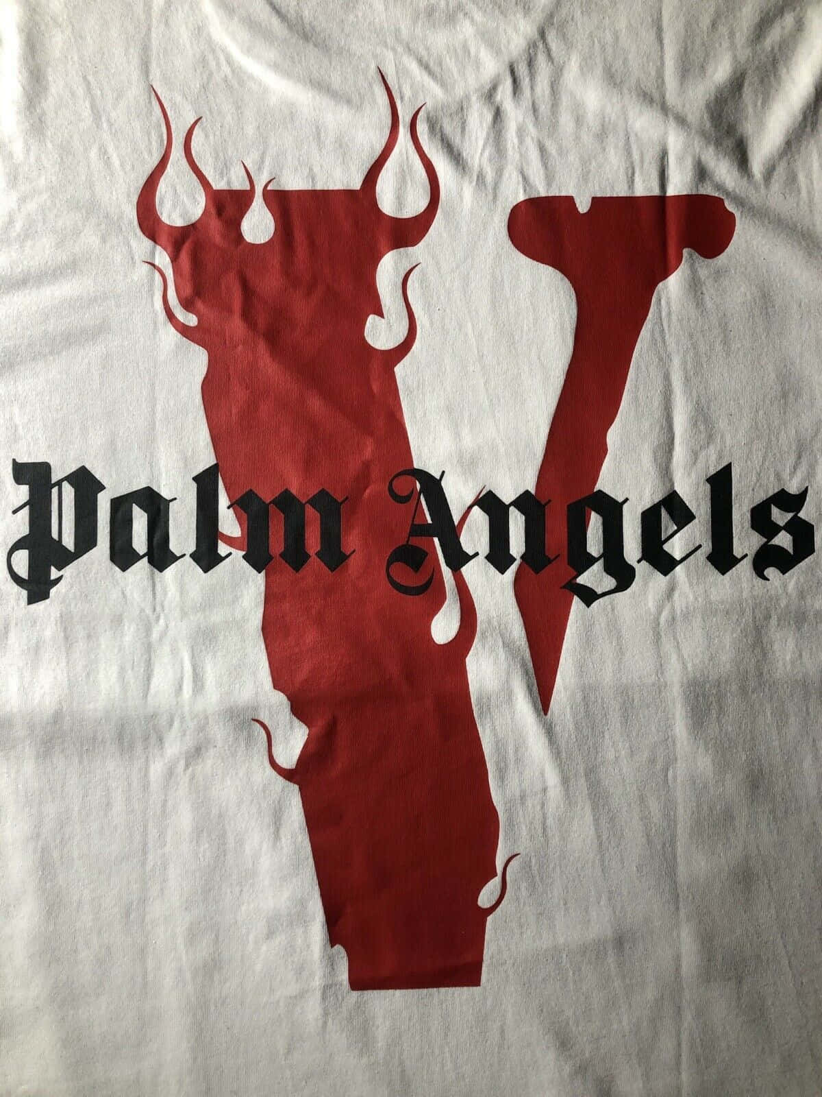 Maglietta Palm Angels bianca logo V rosso, 1200x1600 Verticale, Telefono
