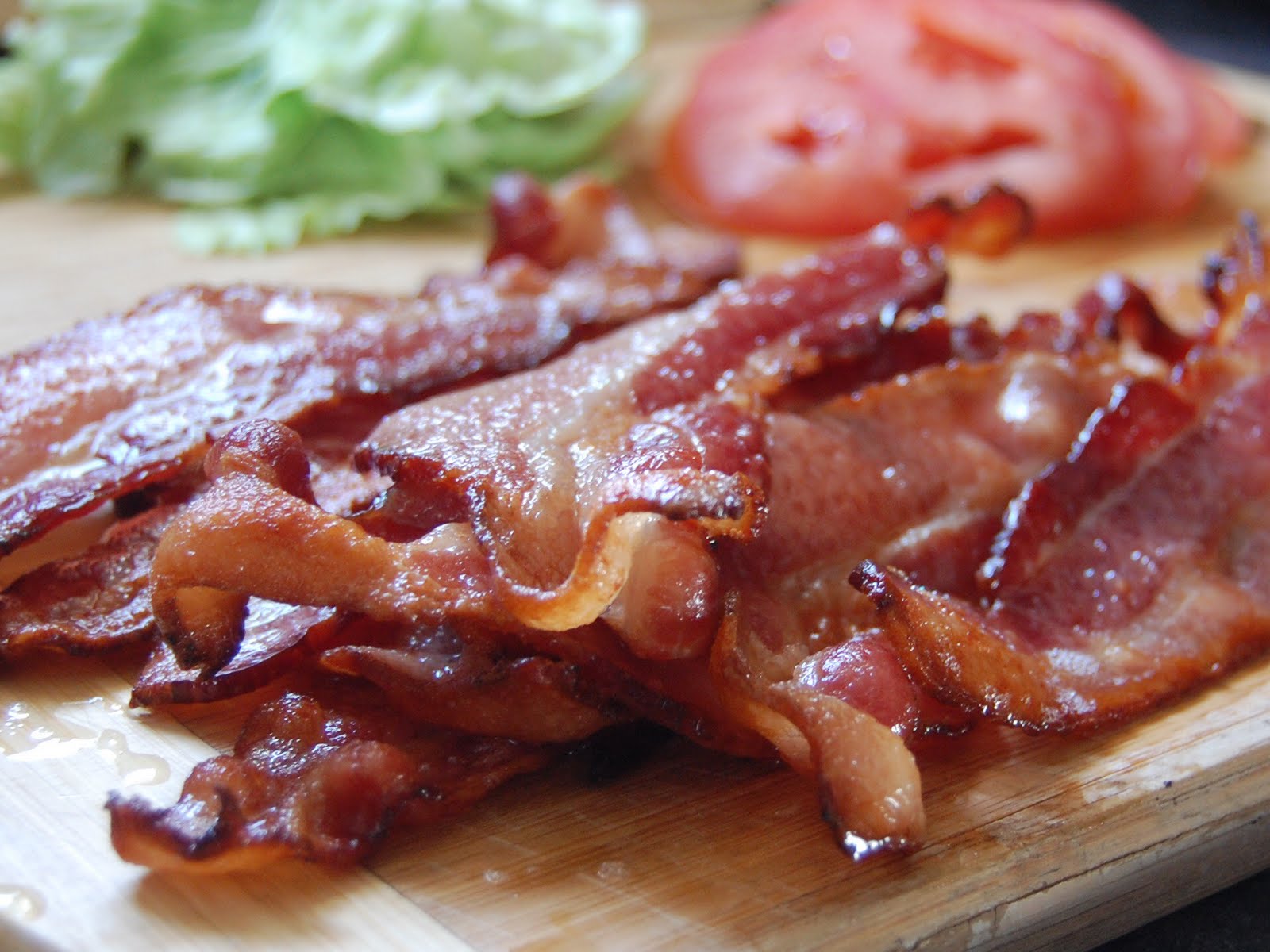 Pancetta croccante su tagliere, 1600x1200 HD Ready, Laptop