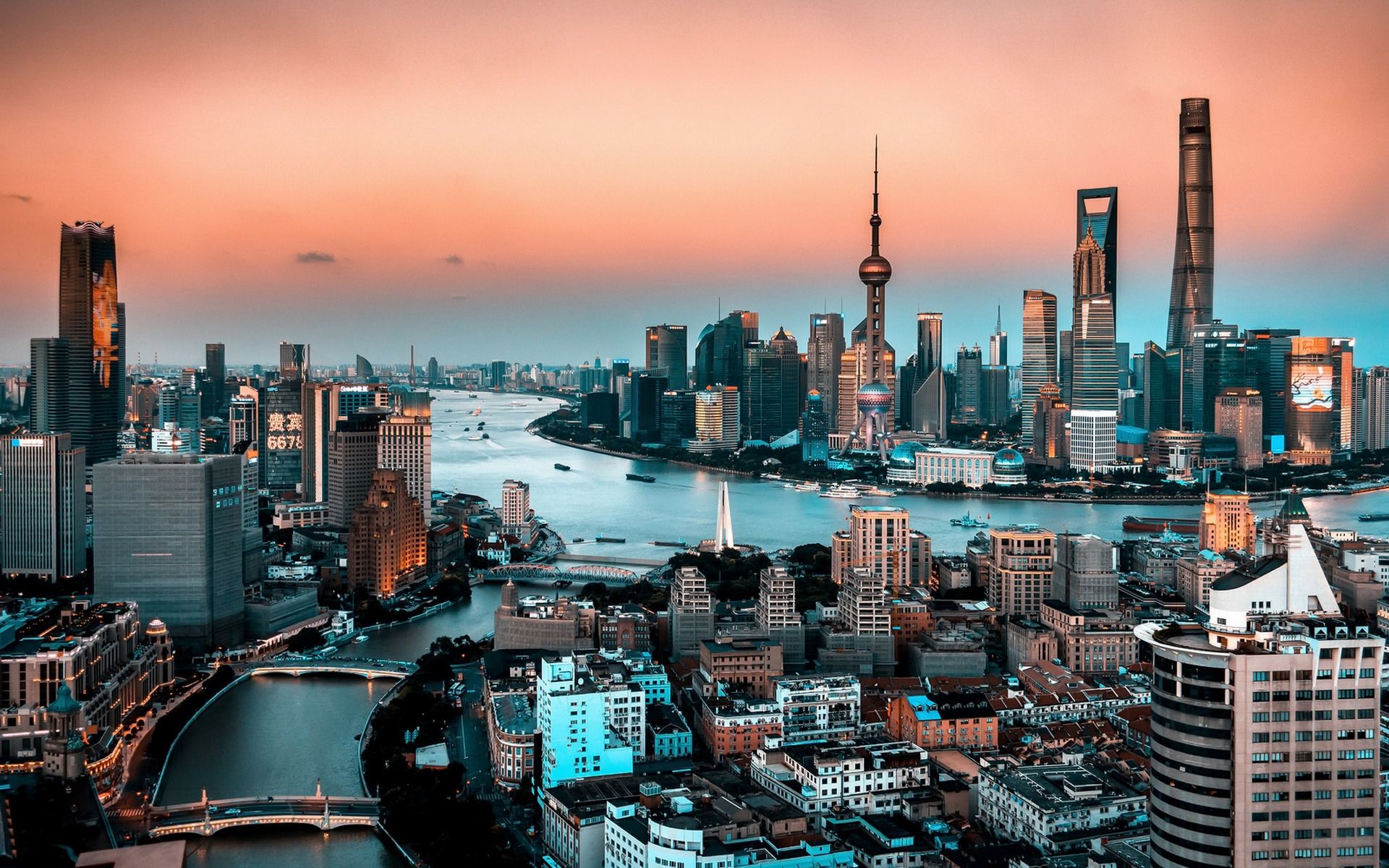 Shanghai skyline al tramonto, 1920x1200 Full HD+, iMac