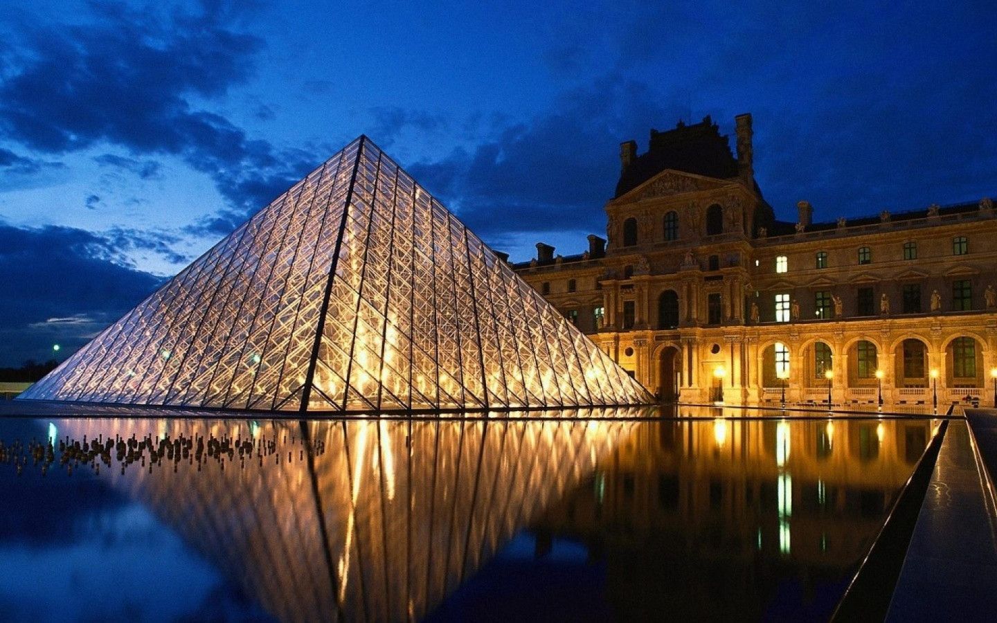 Piramide del Louvre di notte, 1440x900 HD, PC Desktop