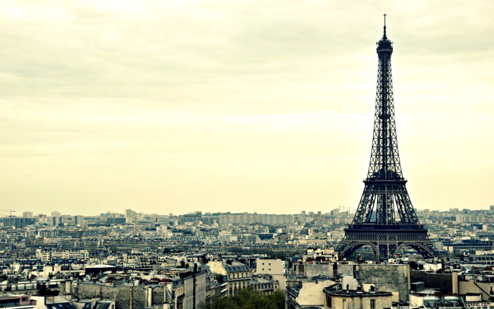 Torre Eiffel skyline Parigi, 1588x993 720p, Monitor Gaming
