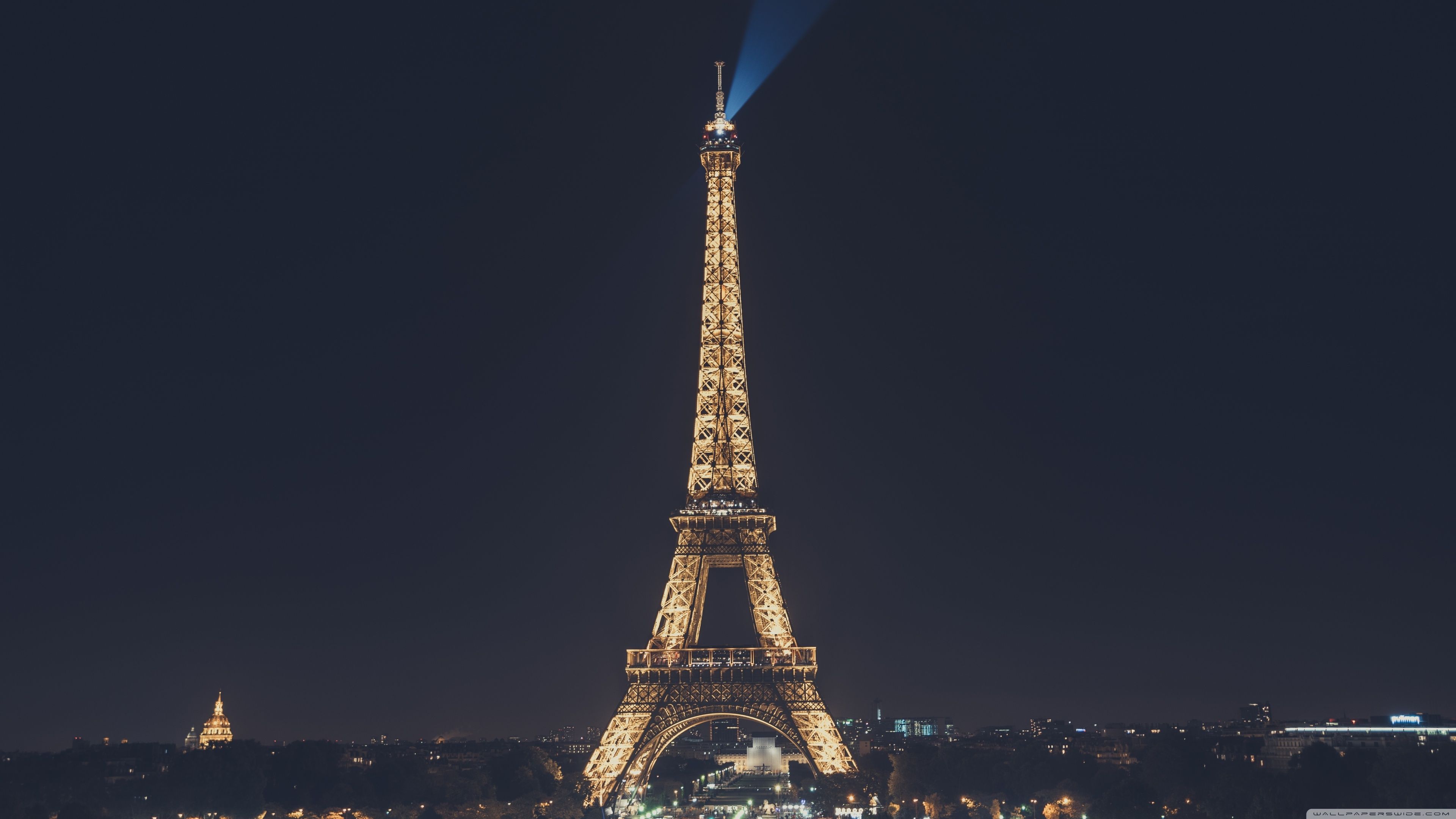 Torre Eiffel illuminata di notte, 3840x2160 4K, PC Desktop