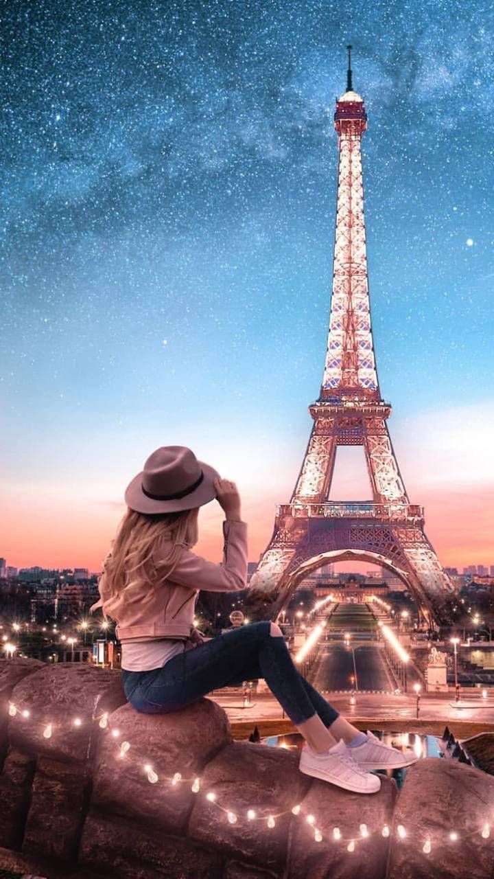 Donna e Torre Eiffel notte, 720x1280 Verticale, POCO