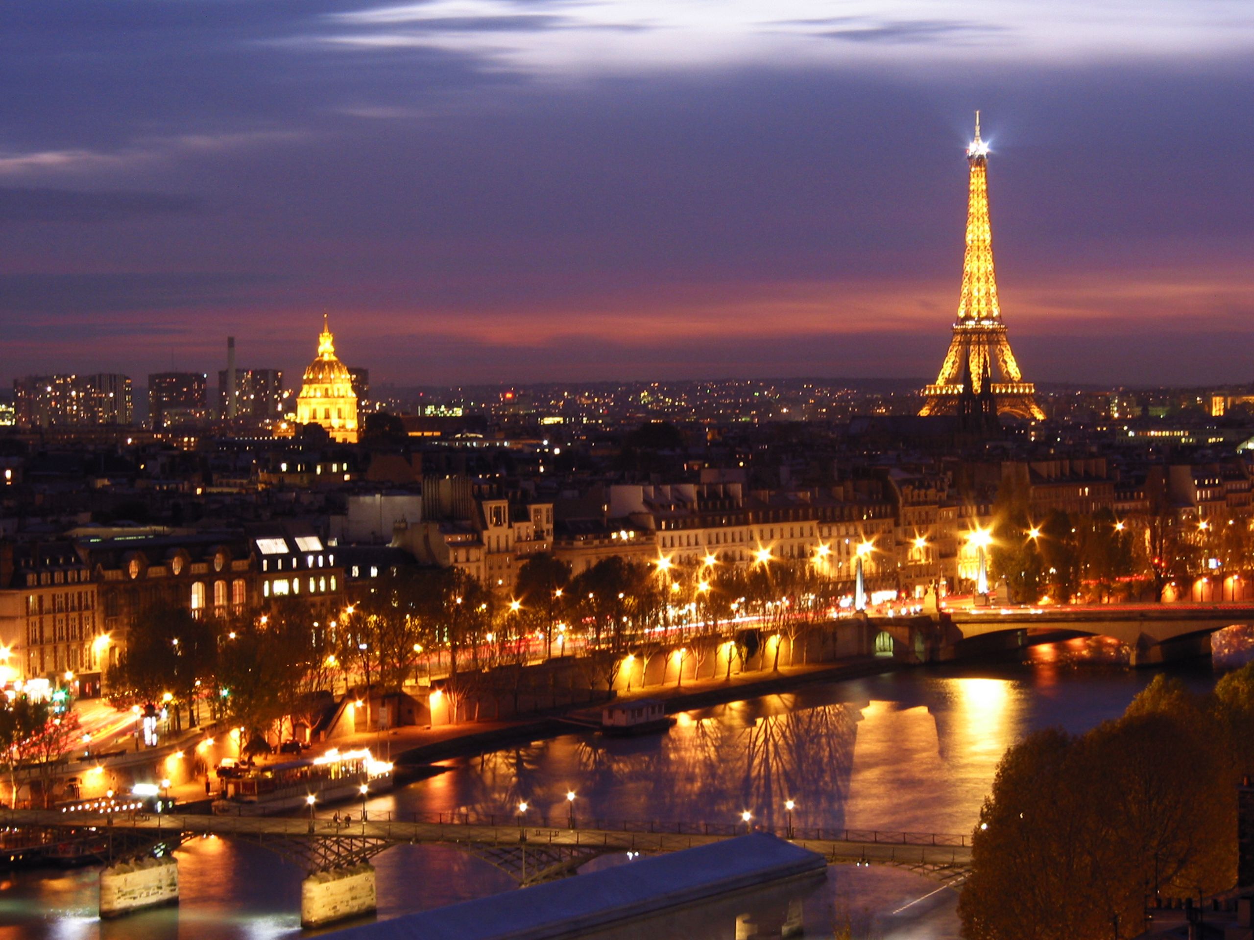 Torre Eiffel Parigi notturna, 2560x1920 2K, PC