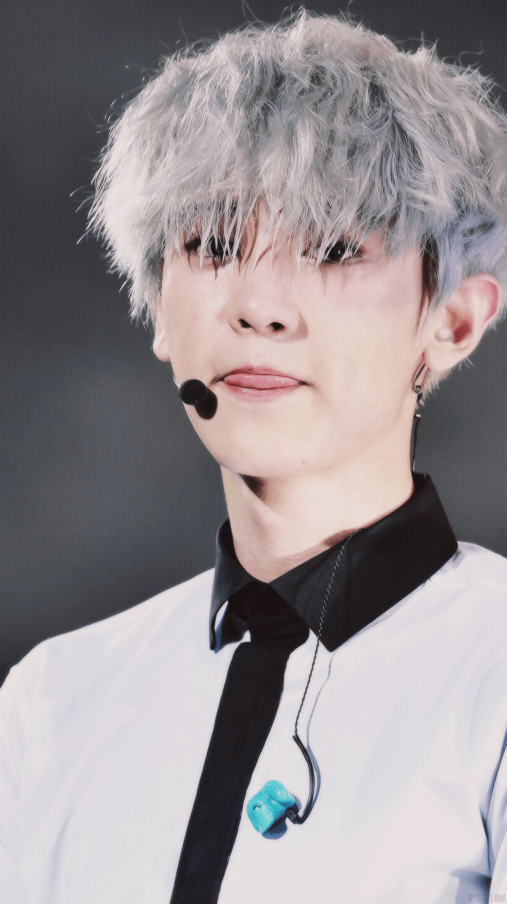 Park Chanyeol capelli grigi, EXO, 719x1280 Full HD Verticale, iPhone