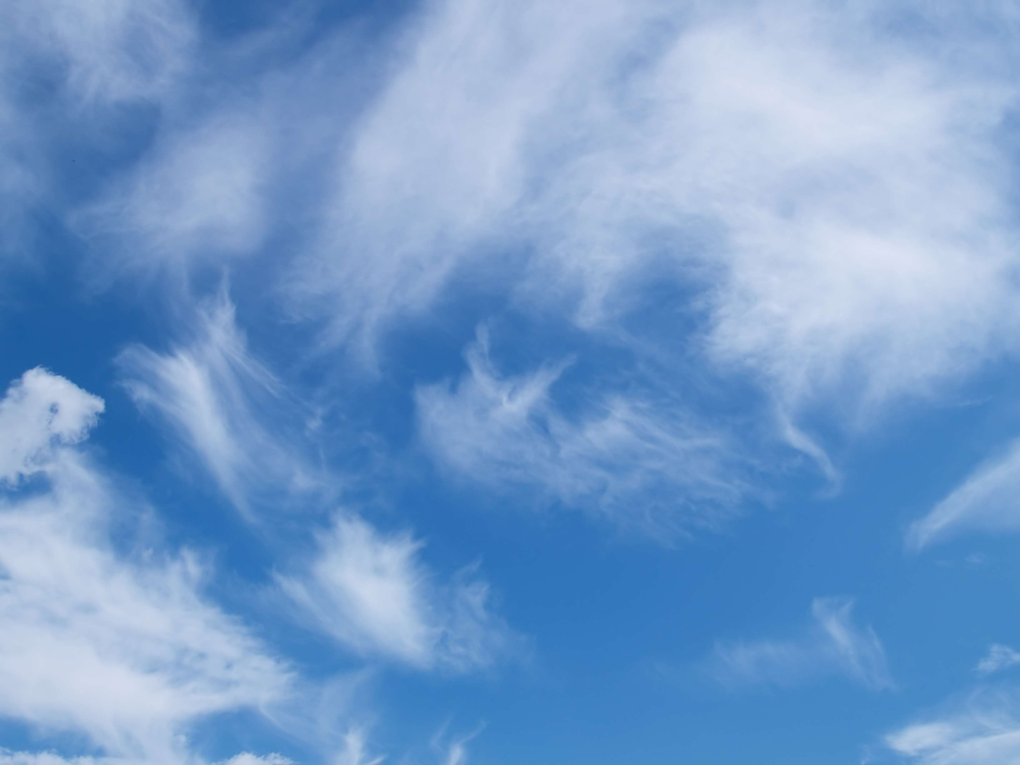 Nuvole bianche cielo azzurro, 3264x2448 2K+, Desktop