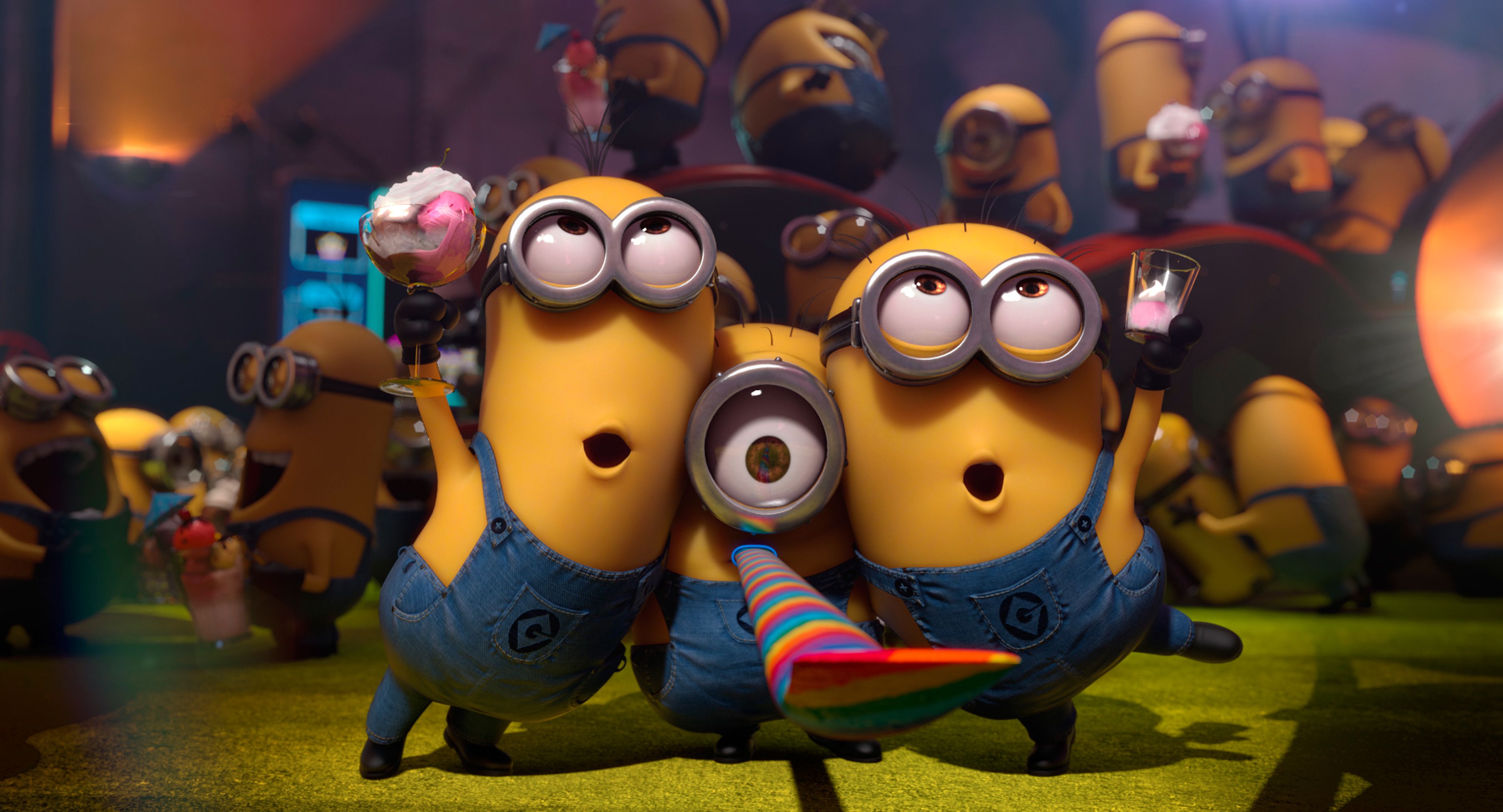 Minions con festa, 3750x2027 2K, Desktop