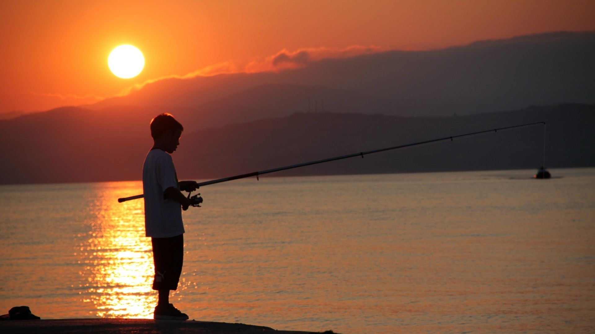 Pescatore al tramonto lago, 1920x1080 Full HD 1080p, PC Desktop