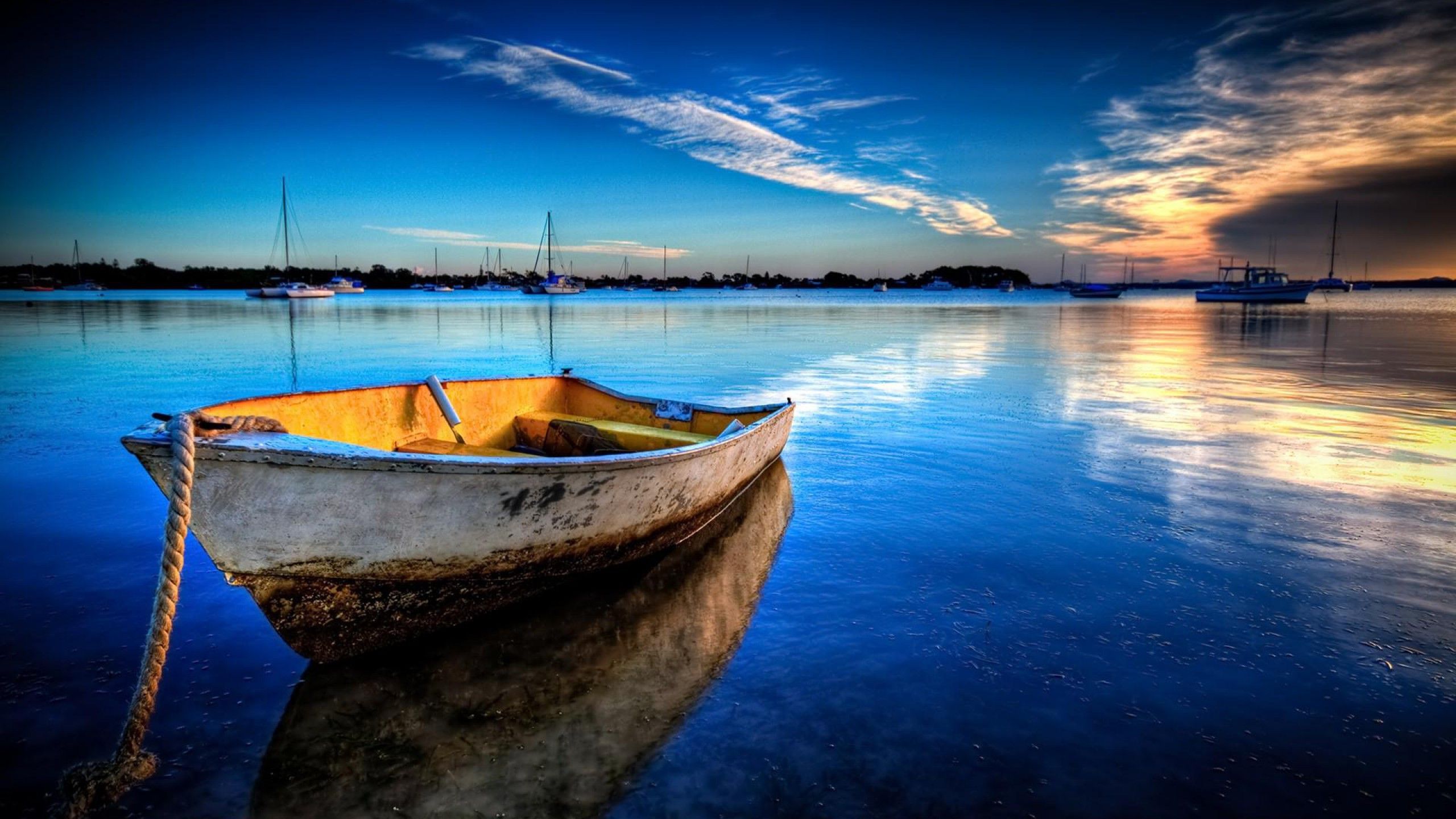 Barca al lago al tramonto, 2560x1440 2K, Desktop