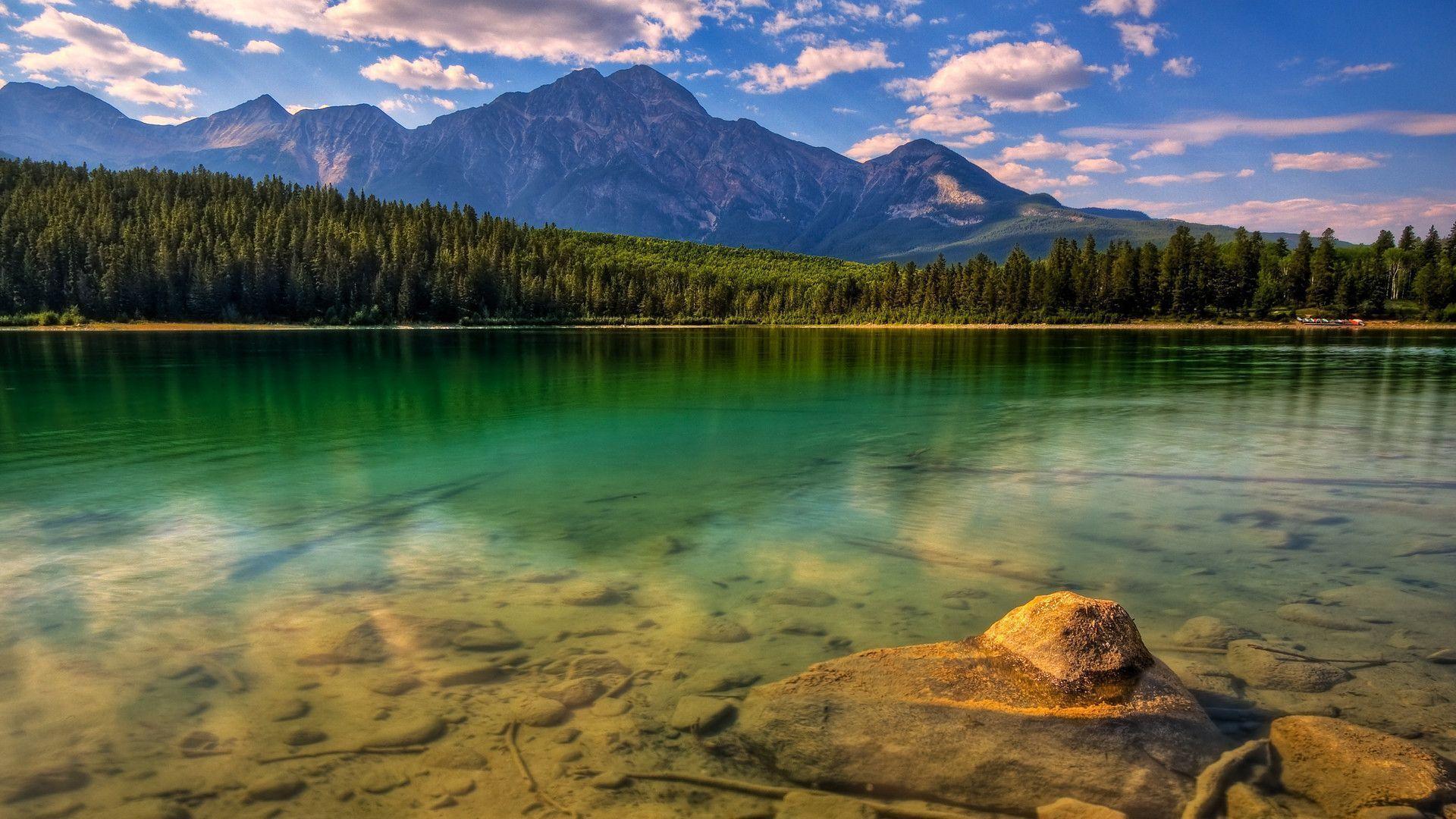 Lago di montagna con pietre, 1920x1080 1080p, Laptop