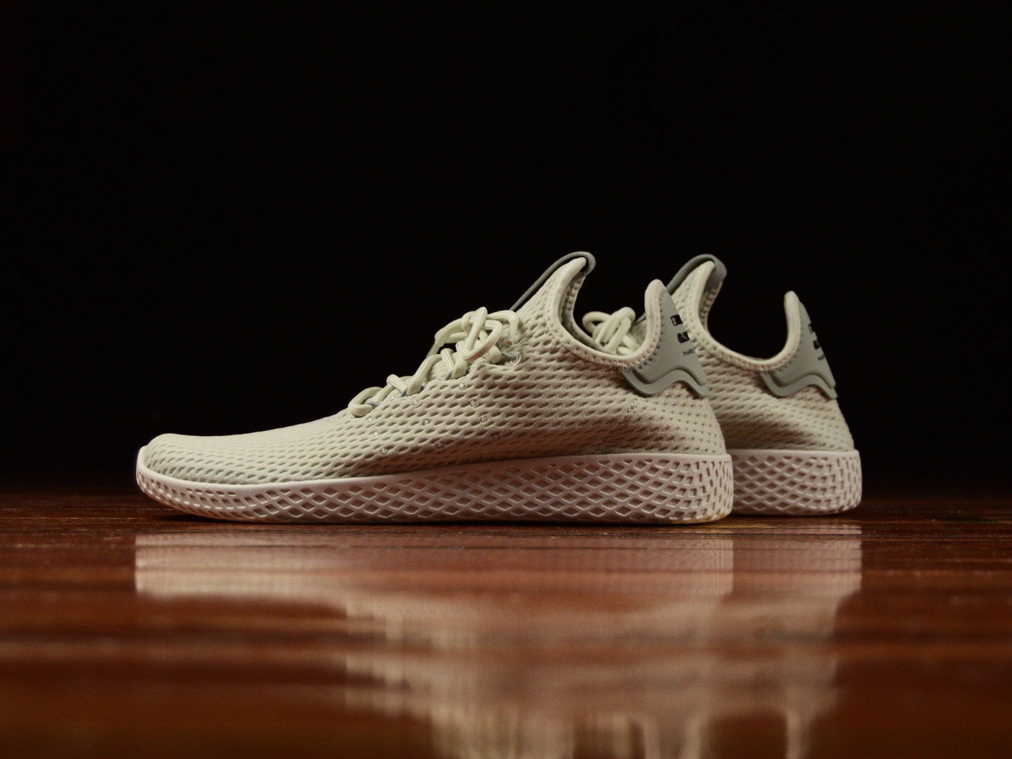 Scarpe Adidas Pharrell Williams beige, 2048x1536 2K, PC