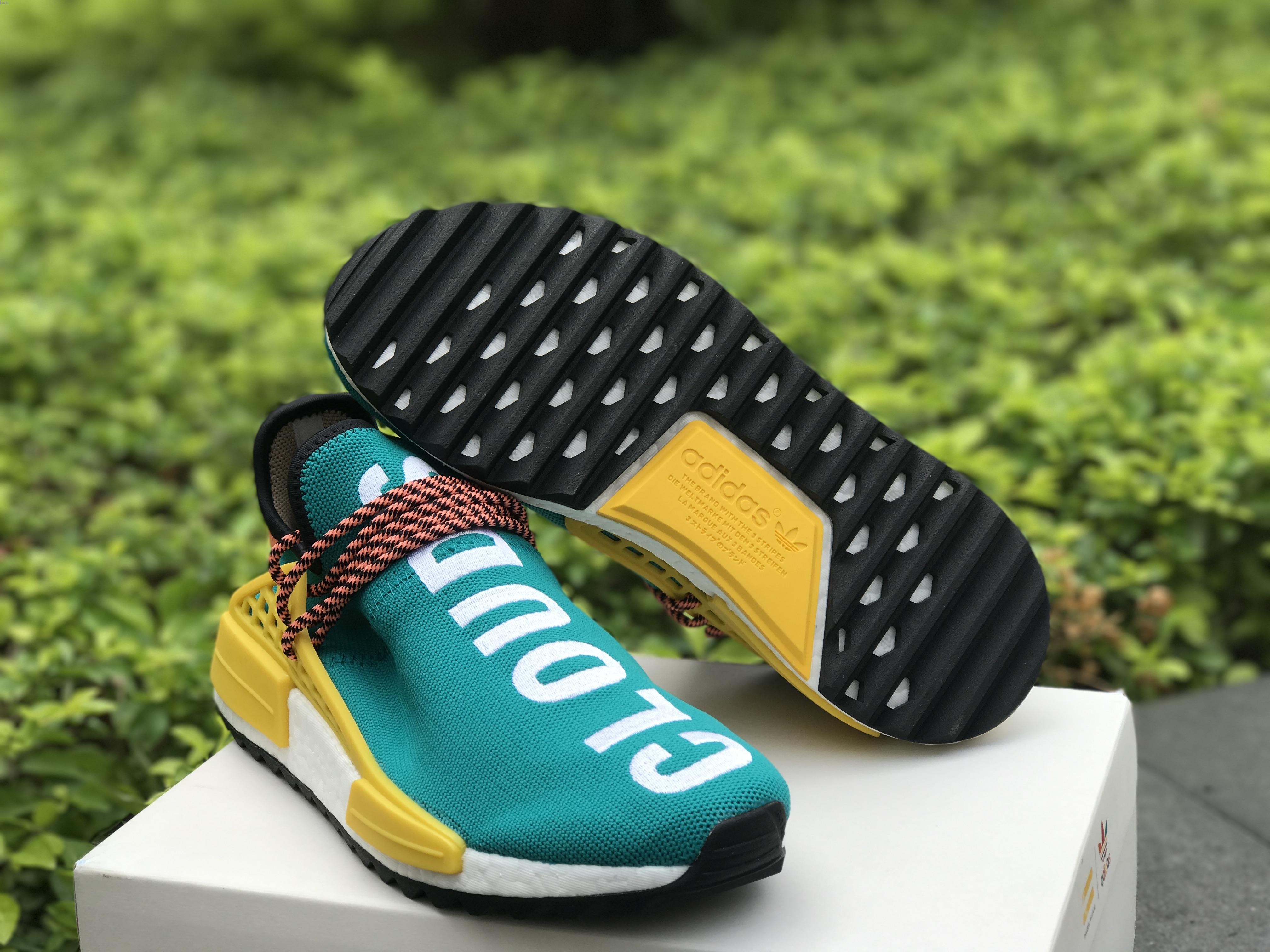 Adidas NMD Human Race scarpe, 4032x3024 Ultra HD, 4K TV