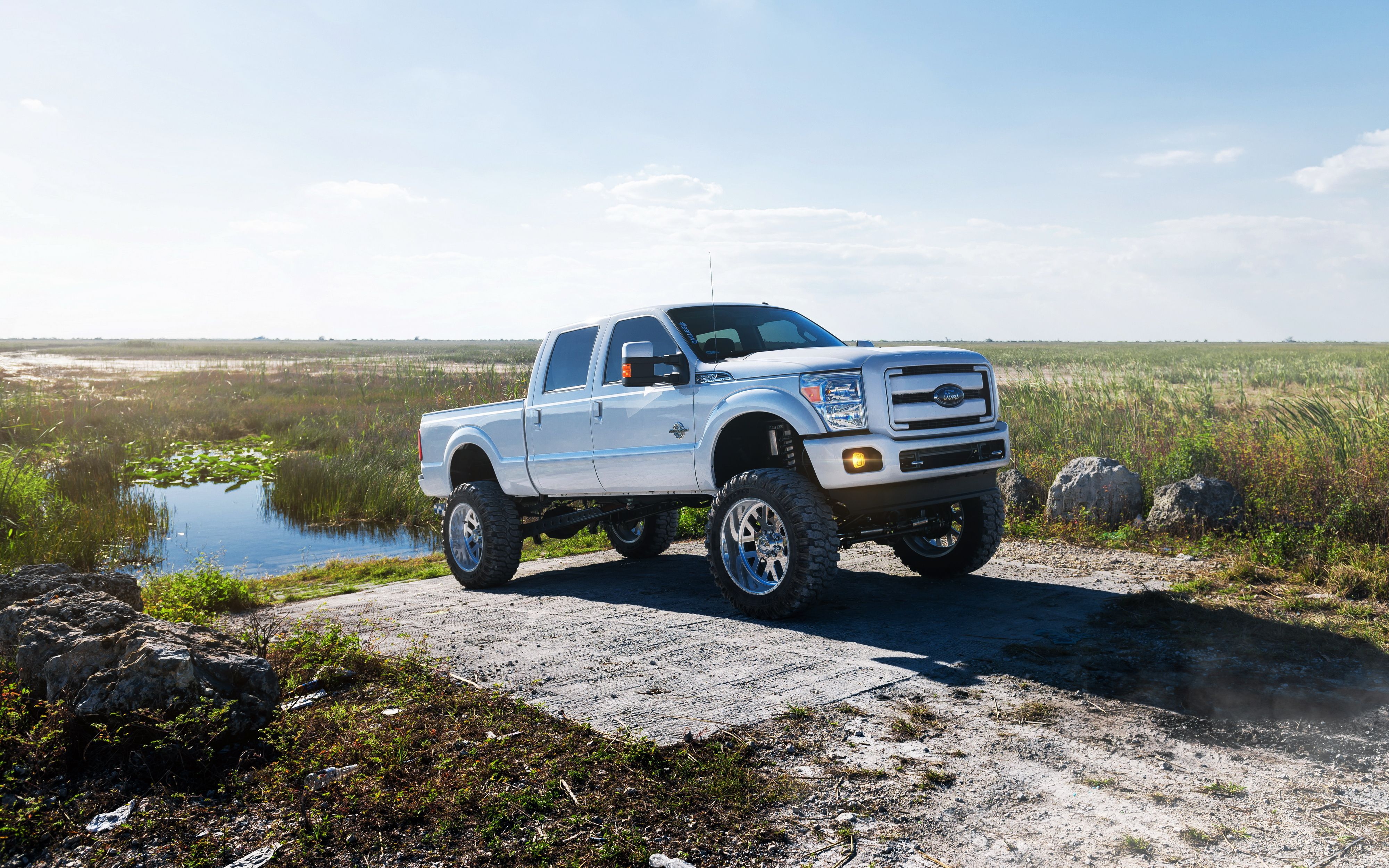 Ford pickup bianco sollevato, 4000x2500 UHD, PC 4K