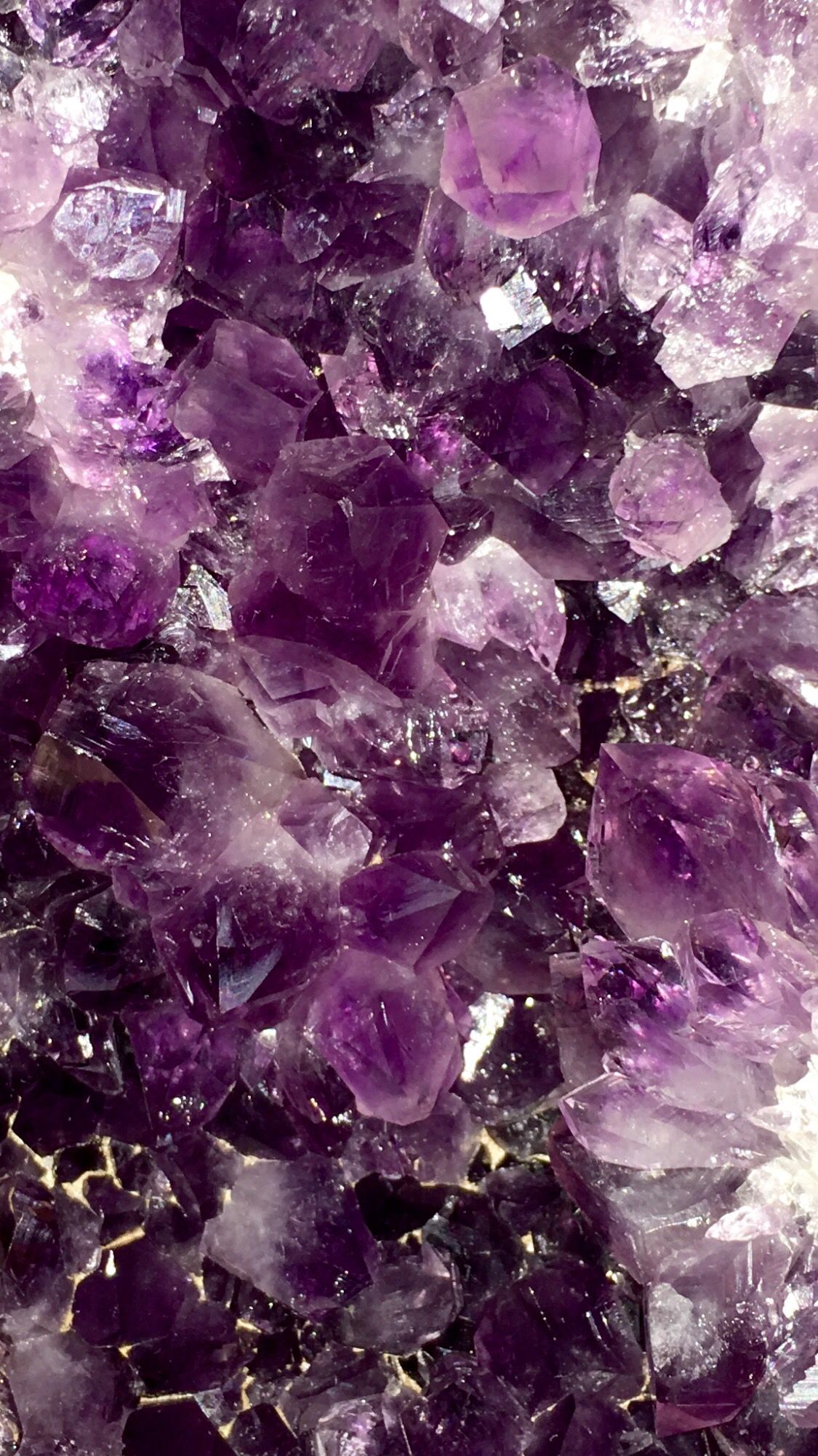 Cristalli di ametista viola, 1125x2001 Verticale, Mobile