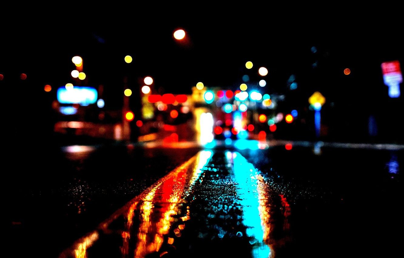 Strada bagnata città notte, 1332x850 720p, PC
