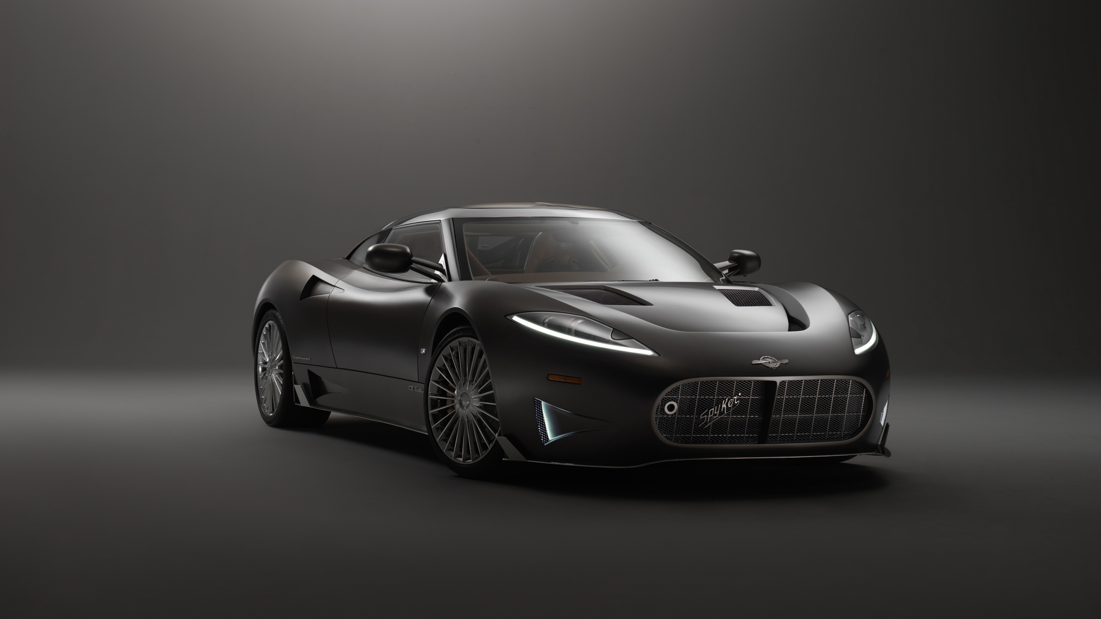 Auto sportiva nera studio, 3840x2160 Ultra HD, Monitor 4K