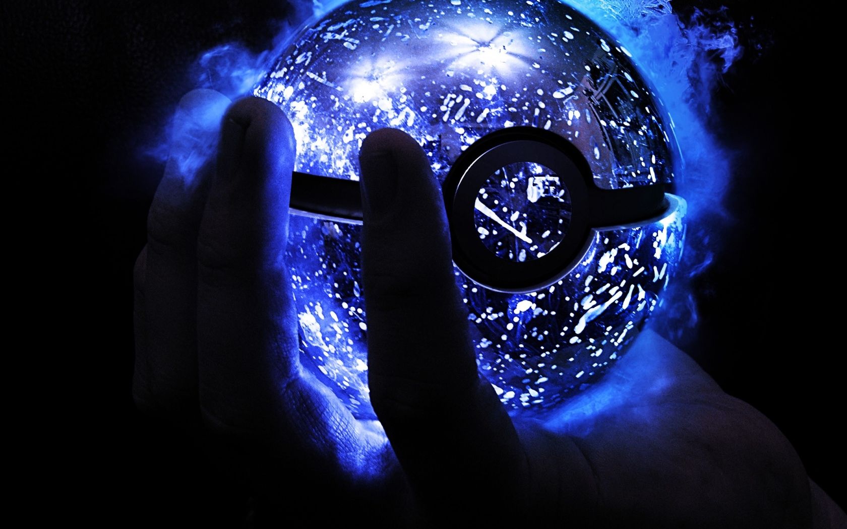 Poké Ball blu luminosa in mano, 1680x1050 900p, Desktop