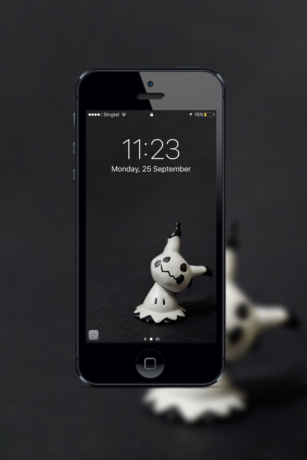 Mimikyu giocattolo, sfondo grigio, 1080x1616 Verticale, Telefono