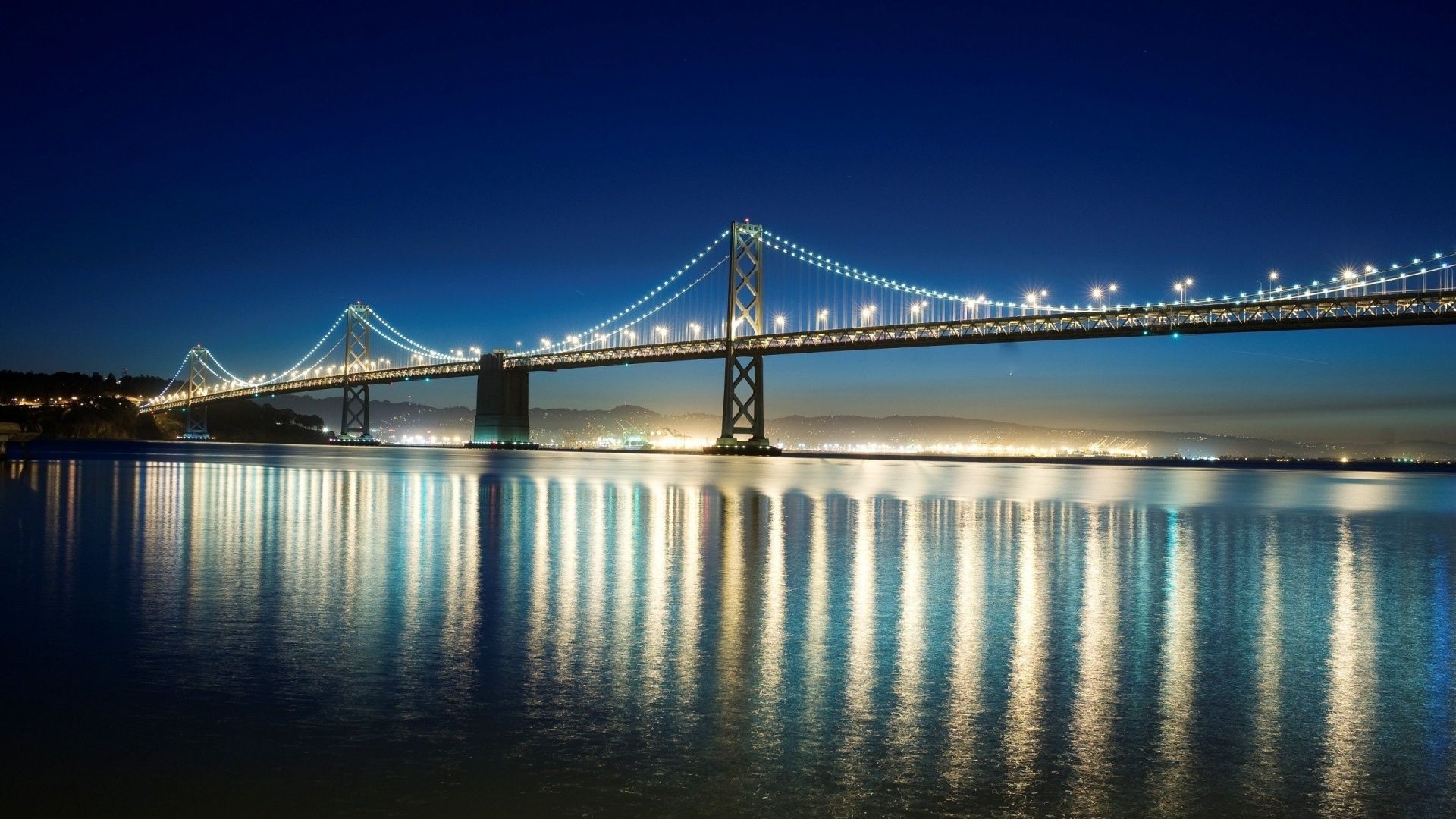 Ponte illuminato notturno sull'acqua, 1920x1080 Full HD, PC Desktop