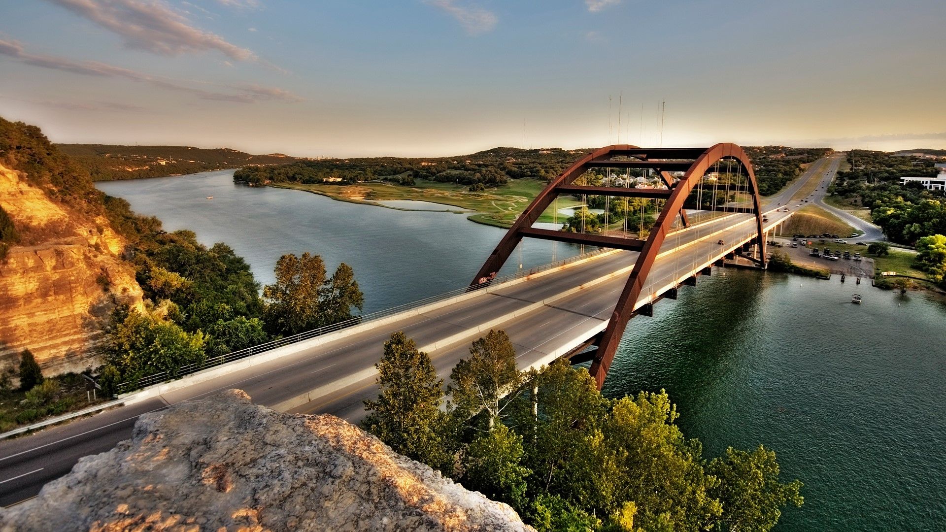 Ponte ad arco rosso sul fiume, 1920x1080 Full HD, PC Desktop