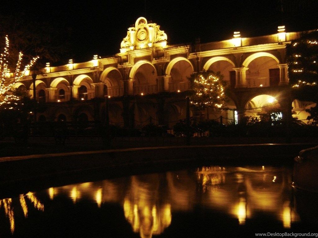 Palazzo illuminato notturno Antigua, 1024x768 HD, PC Desktop