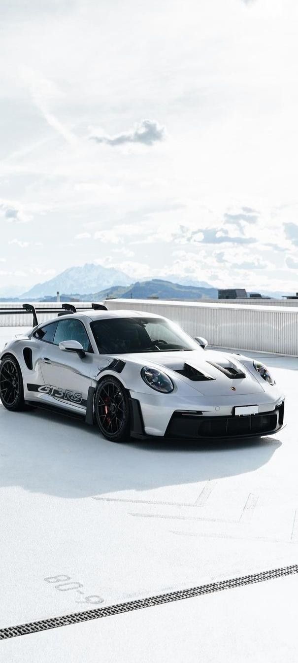 Porsche 911 GT3 RS bianca, 605x1345 Verticale, Telefono