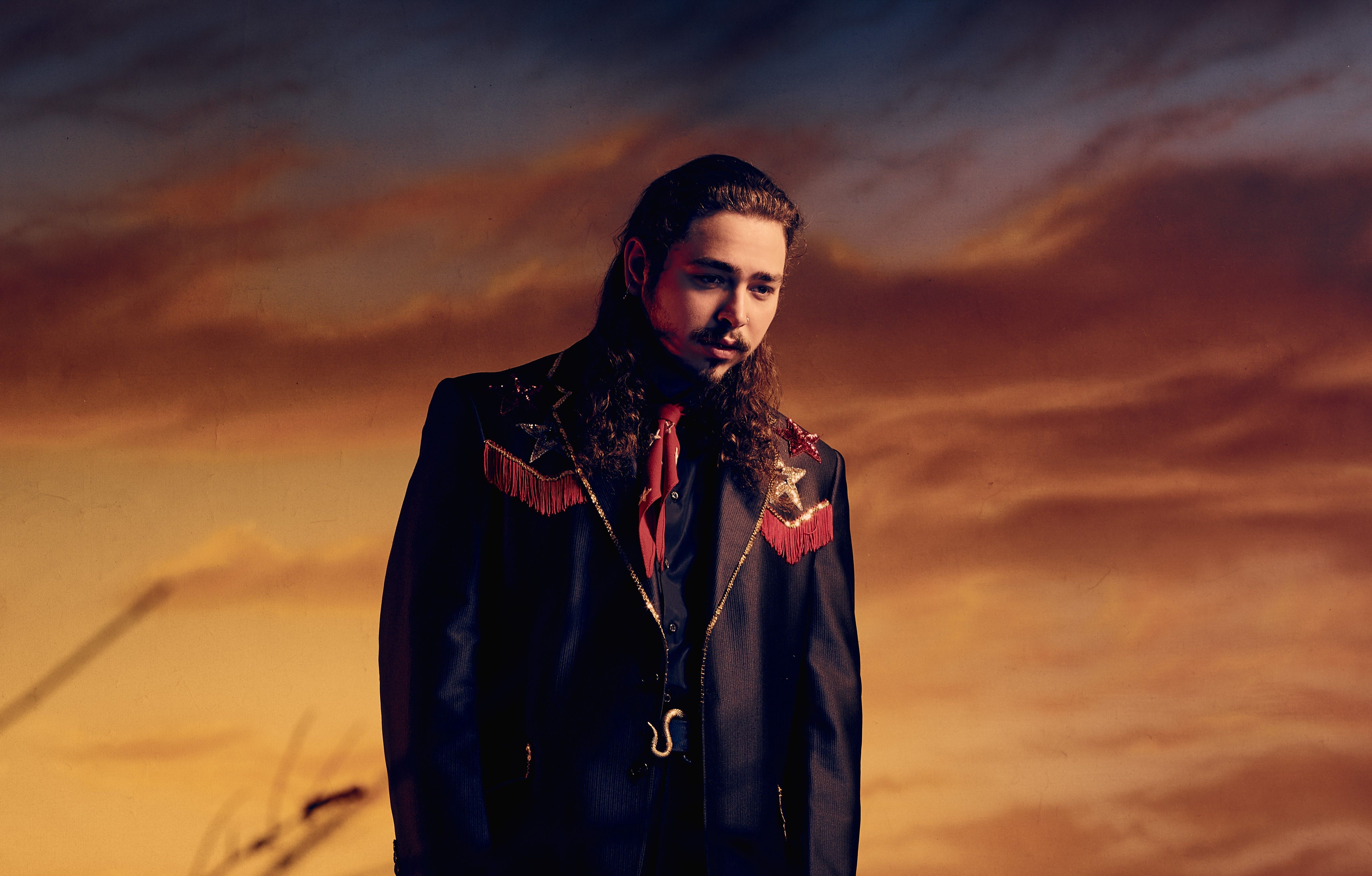 Post Malone in piedi al tramonto, 4862x3104 4K, PC Desktop