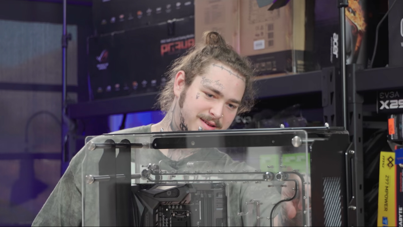 Post Malone con PC gaming, 1397x787 720p, Monitor Gaming