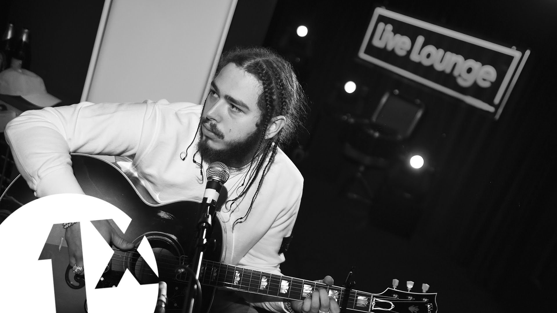 Post Malone concerto bianco e nero, 1920x1080 Full HD 1080p, Monitor Gaming