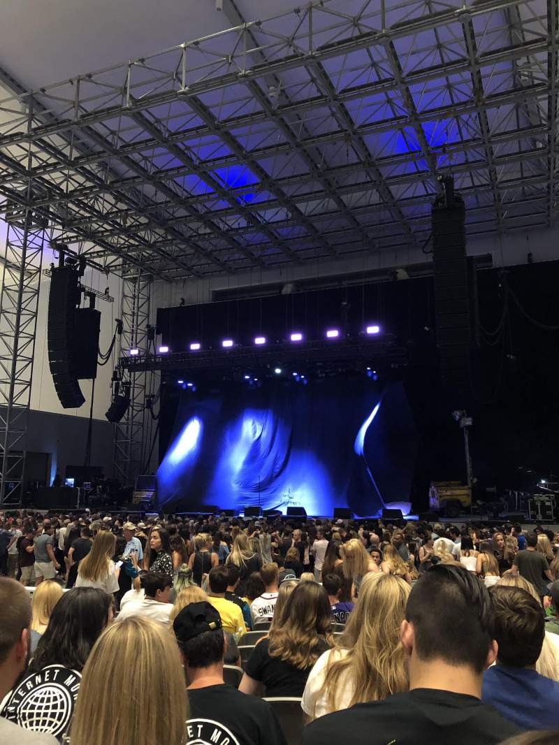 Concerto dal vivo folla palco, 800x1066 Full HD Verticale, Smartphone