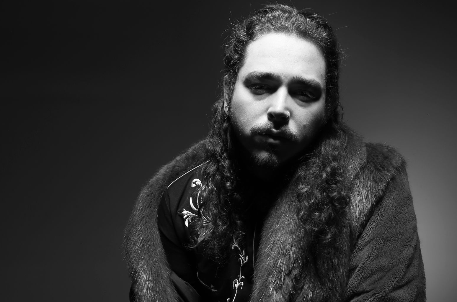 Post Malone ritratto bianco e nero, 1548x1024 720p, PC