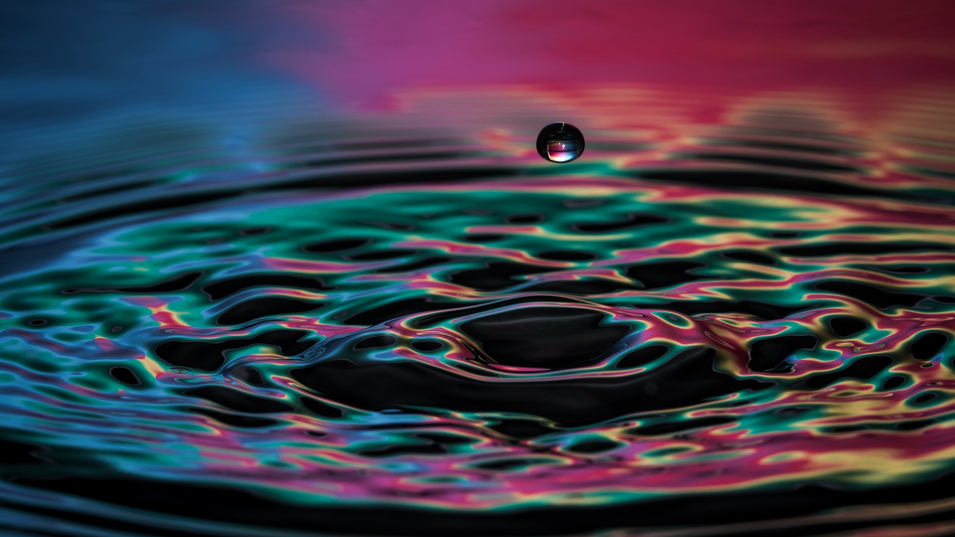 Goccia d'acqua colorata iridescente, 1920x1080 Full HD, PC Desktop
